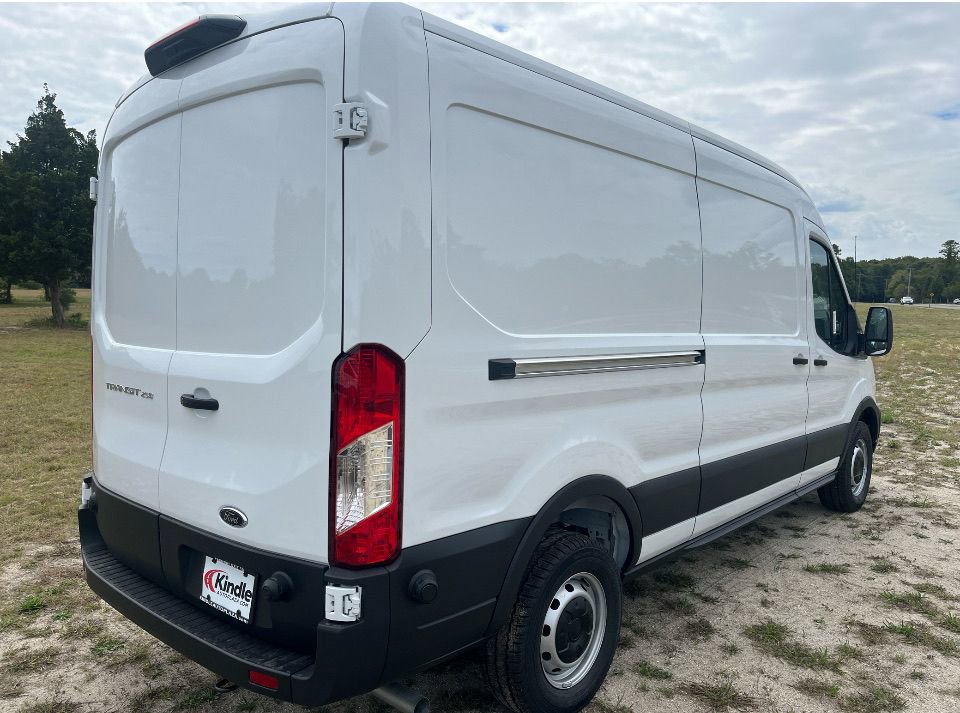 New 2025 Ford Transit 250 148 Medium Roof image 19