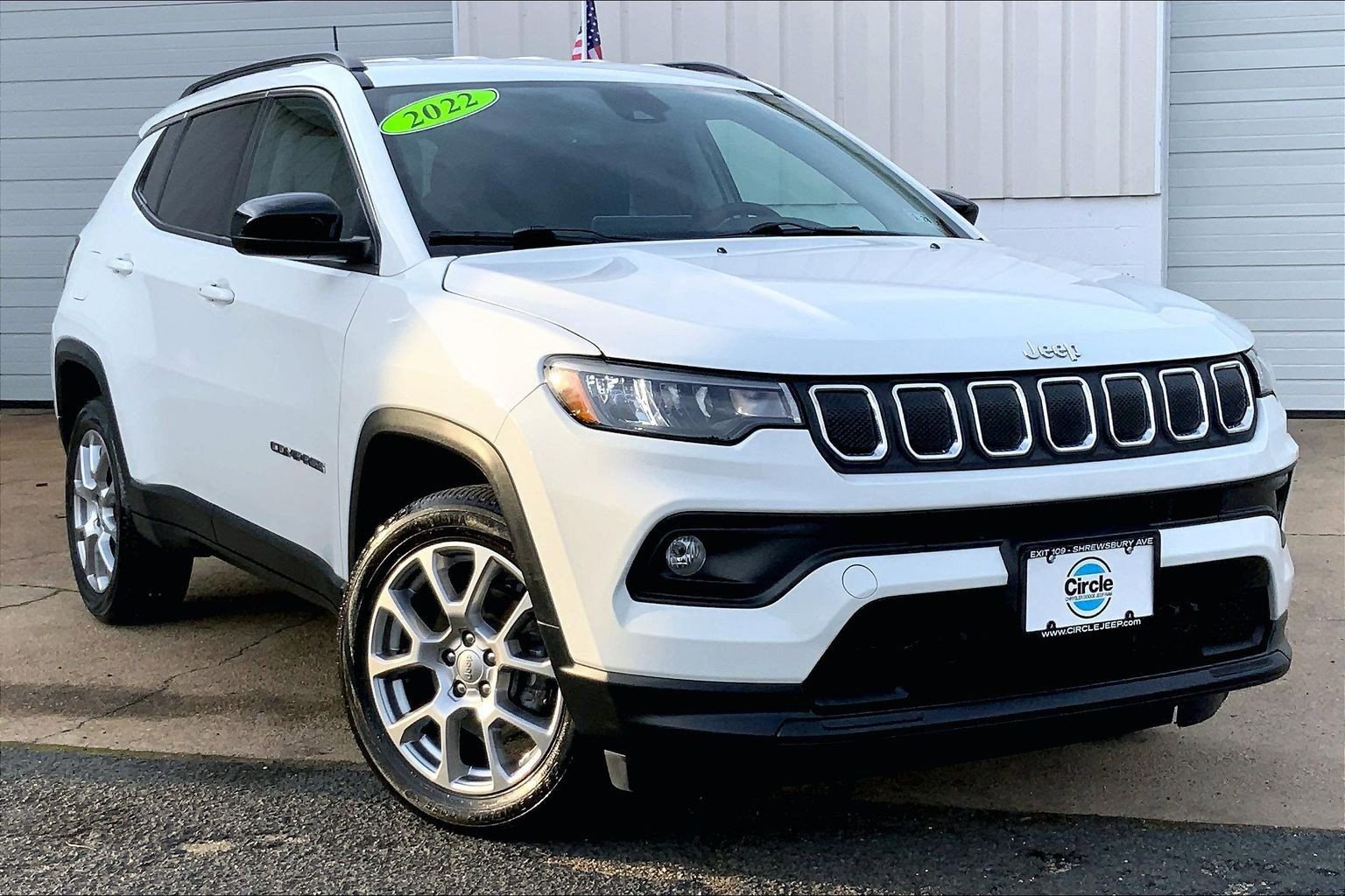 Certified 2022 Jeep Compass Latitude AWD/4WD image 2