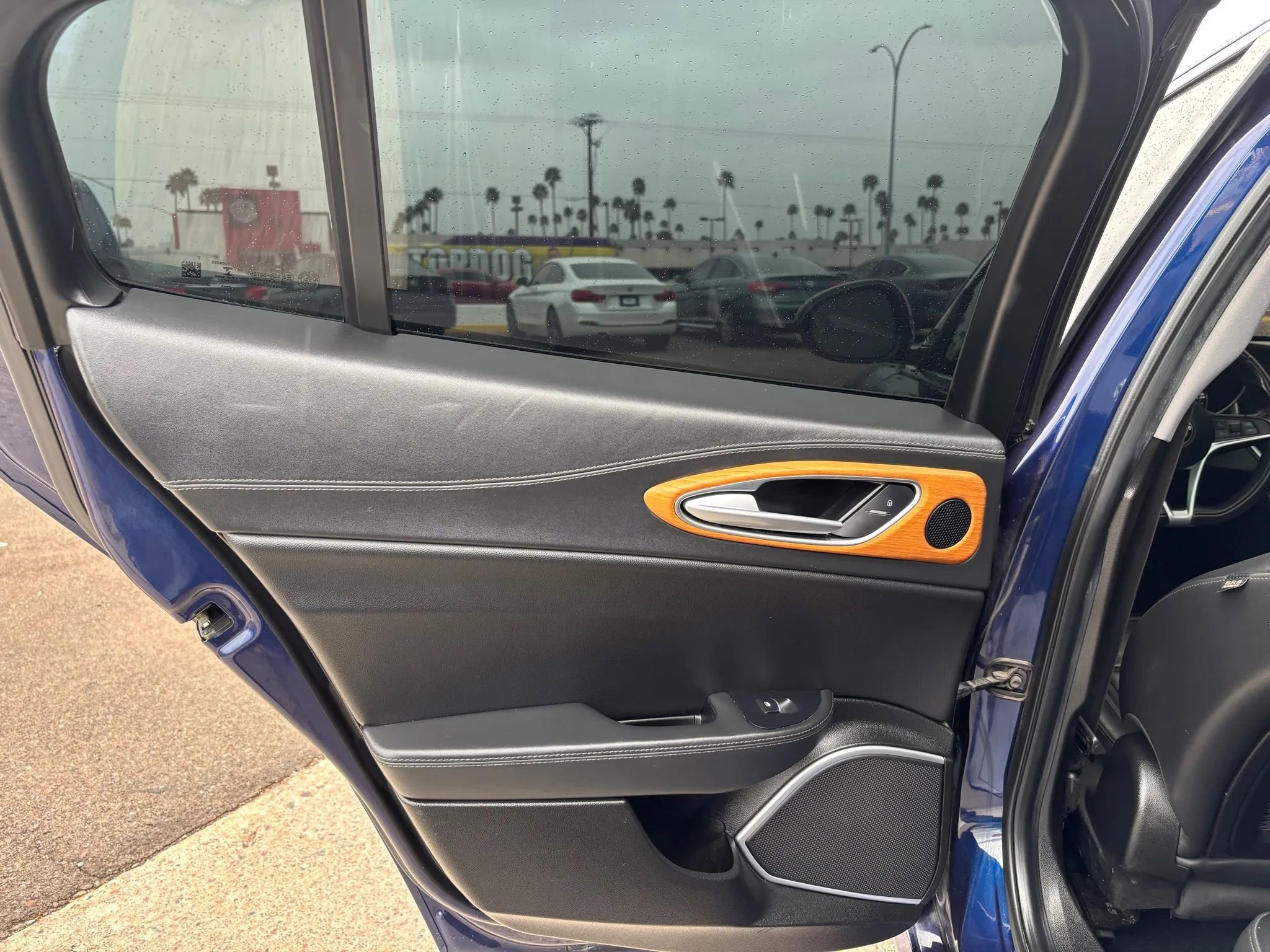 Used 2017 Alfa Romeo Giulia Ti w/ TI Lusso Light Wood Package AWD/4WD image 32