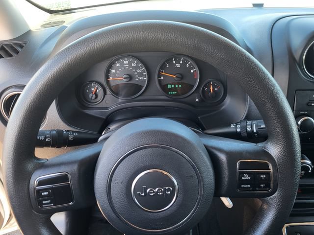 Used 2011 Jeep Patriot Sport w/ Tire & Wheel Group AWD/4WD image 15