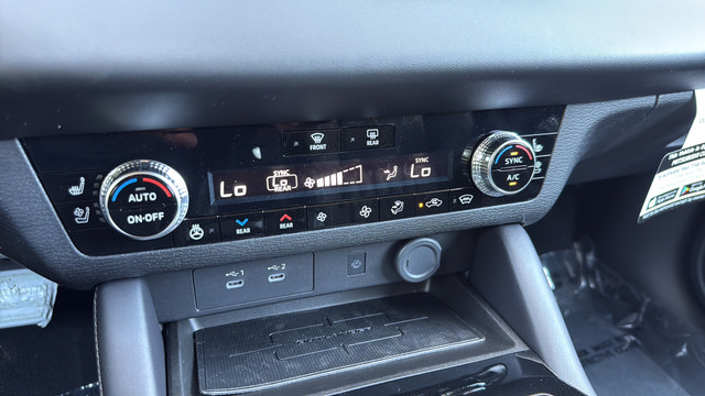 New 2026 Mitsubishi Outlander SEL AWD/4WD image 20