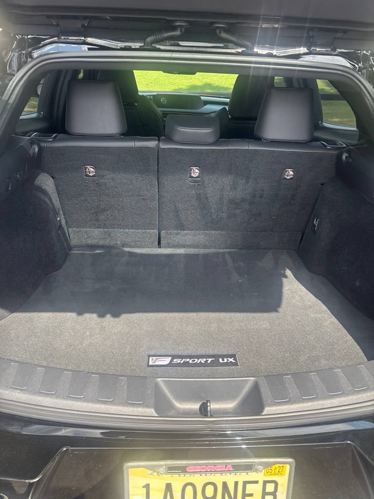 Used 2019 Lexus UX 200 F Sport w/ F Sport Premium Package FWD image 8