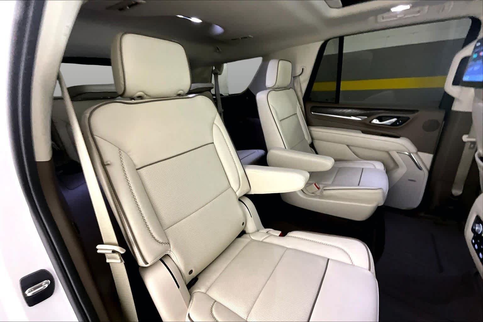 Used 2023 GMC Yukon Denali w/ Denali Reserve Package AWD/4WD image 20