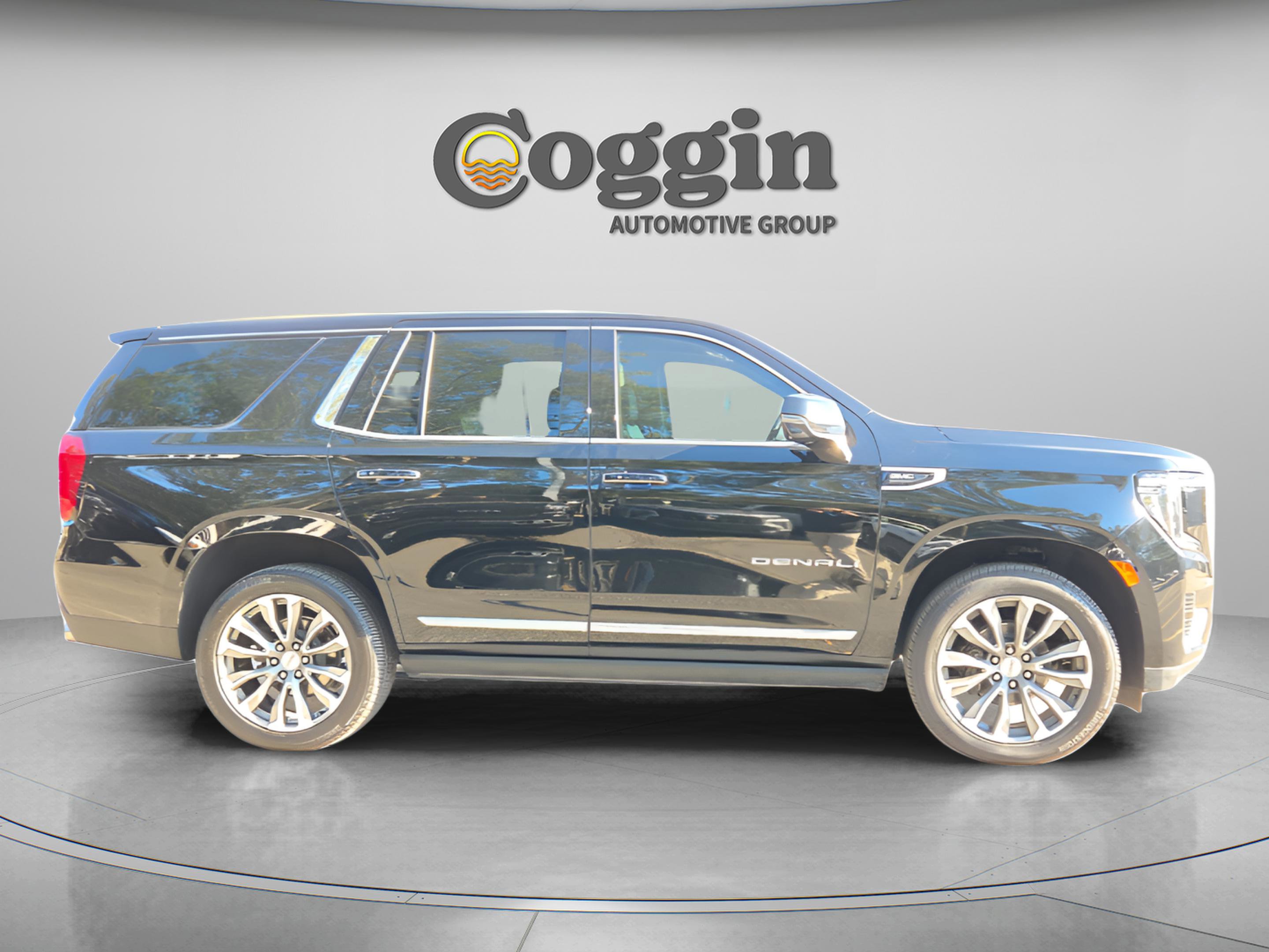 Used 2021 GMC Yukon Denali w/ Denali Premium Package image 7