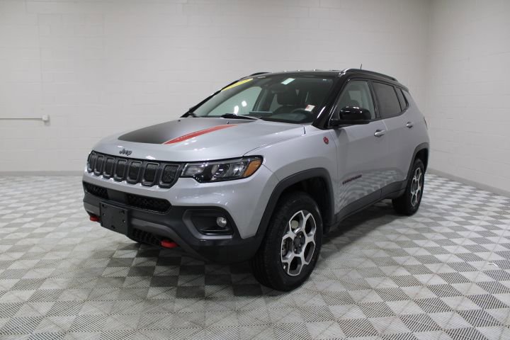 Used 2022 Jeep Compass Trailhawk image 7