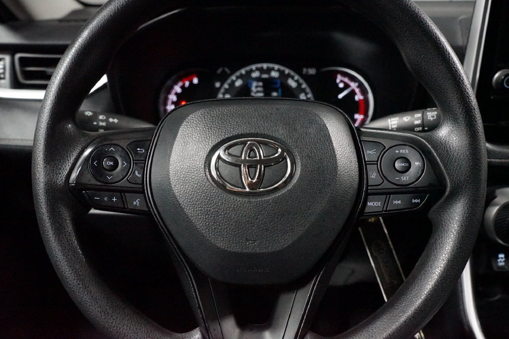 Certified 2025 Toyota RAV4 LE FWD image 12