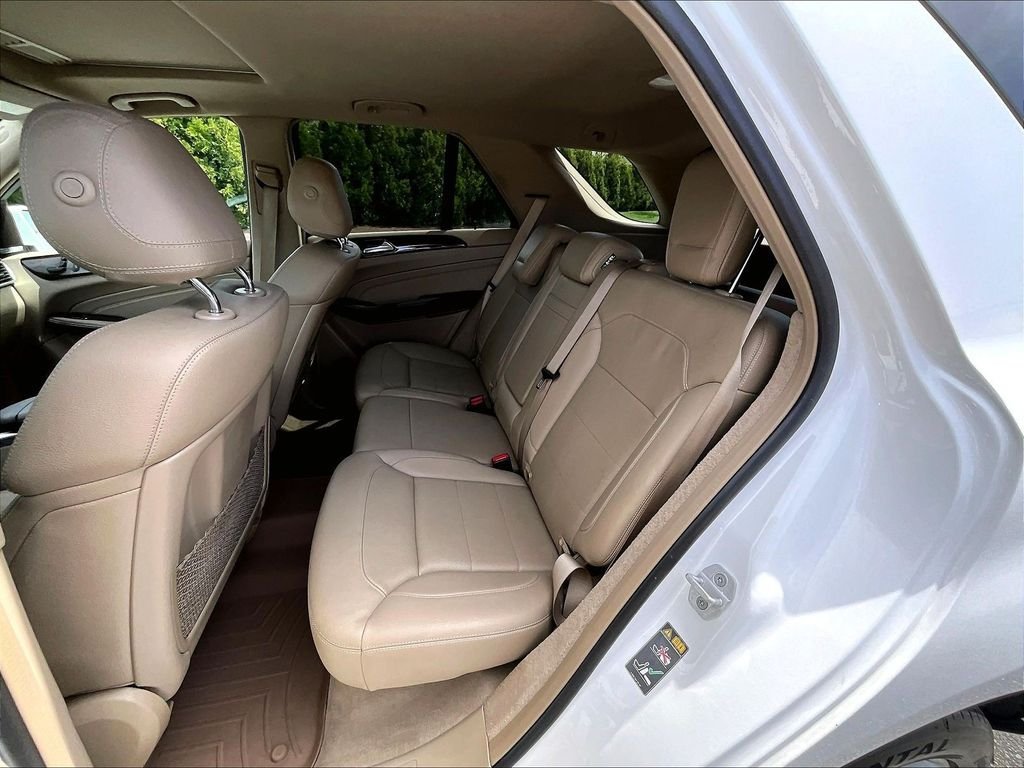 Used 2015 Mercedes-Benz ML 250 BlueTEC 4MATIC image 15