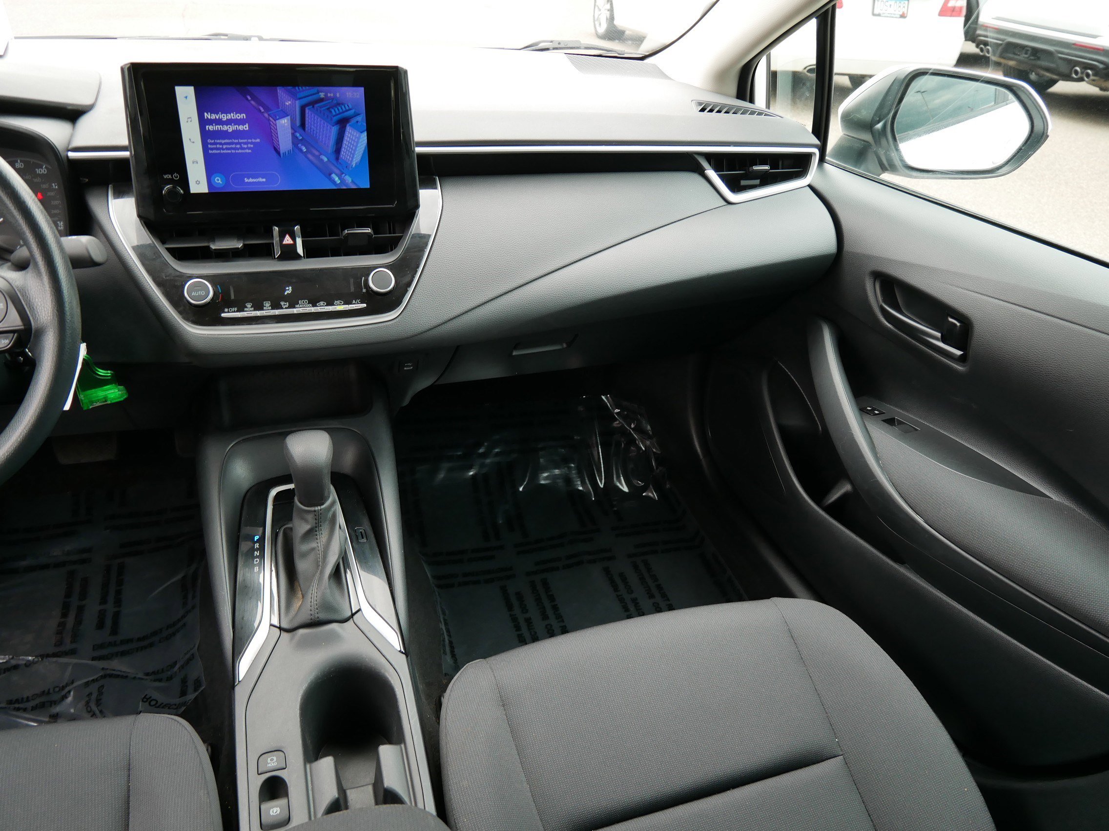 Used 2023 Toyota Corolla LE image 11