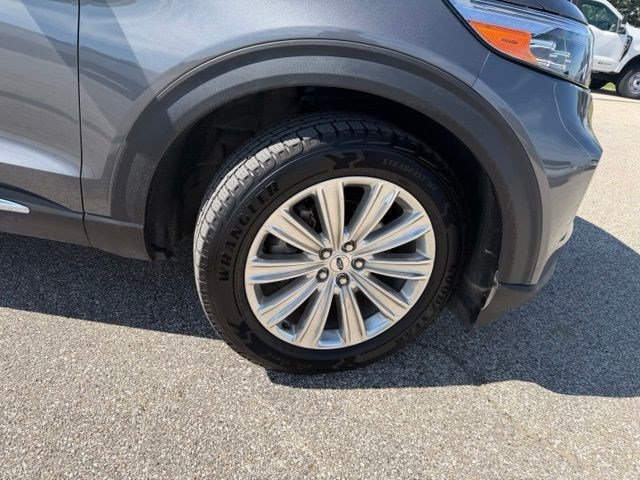 Used 2024 Ford Explorer Limited w/ Limited Technology Package AWD/4WD image 17
