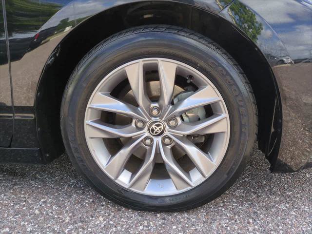 Certified 2021 Toyota Avalon XLE FWD image 11