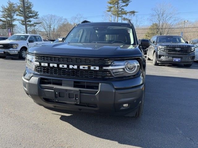 Used 2025 Ford Bronco Sport Outer Banks w/ Outer Banks Tech Package+ AWD/4WD image 2