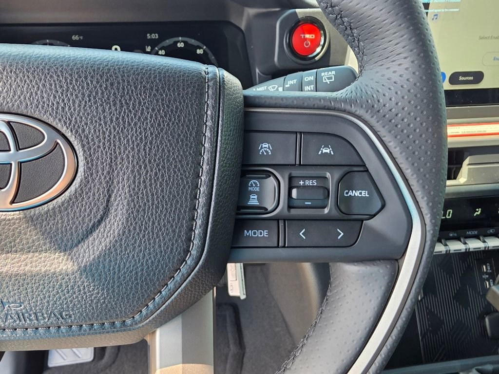 Used 2025 Toyota 4Runner TRD Off-Road image 13