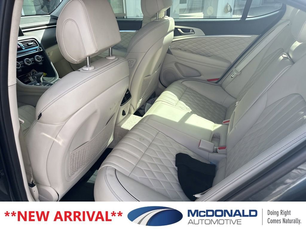 Used 2019 Genesis G70 3.3T Design AWD/4WD image 15