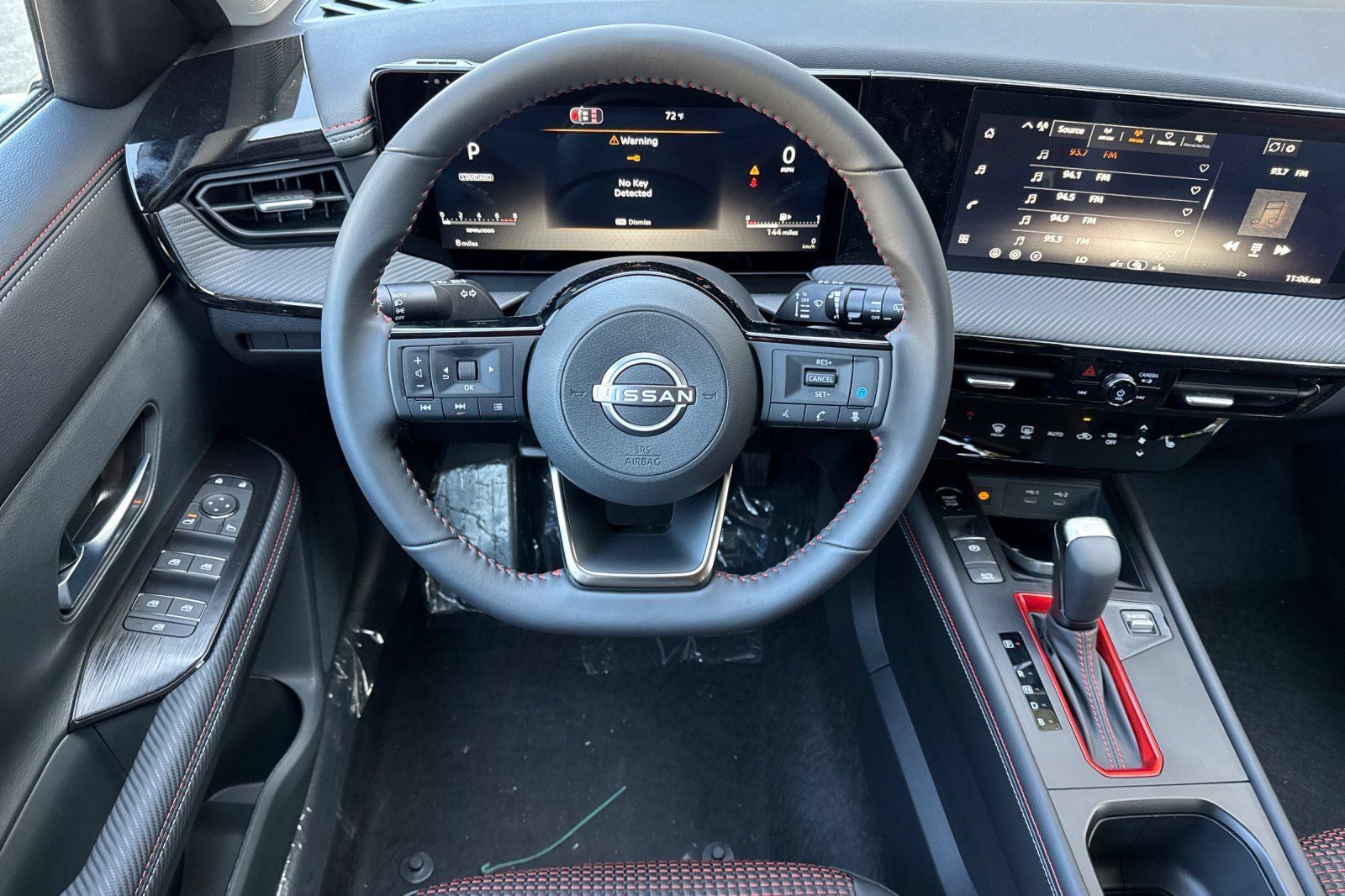 New 2026 Nissan Kicks SR w/ Cold Weather Package AWD/4WD image 11