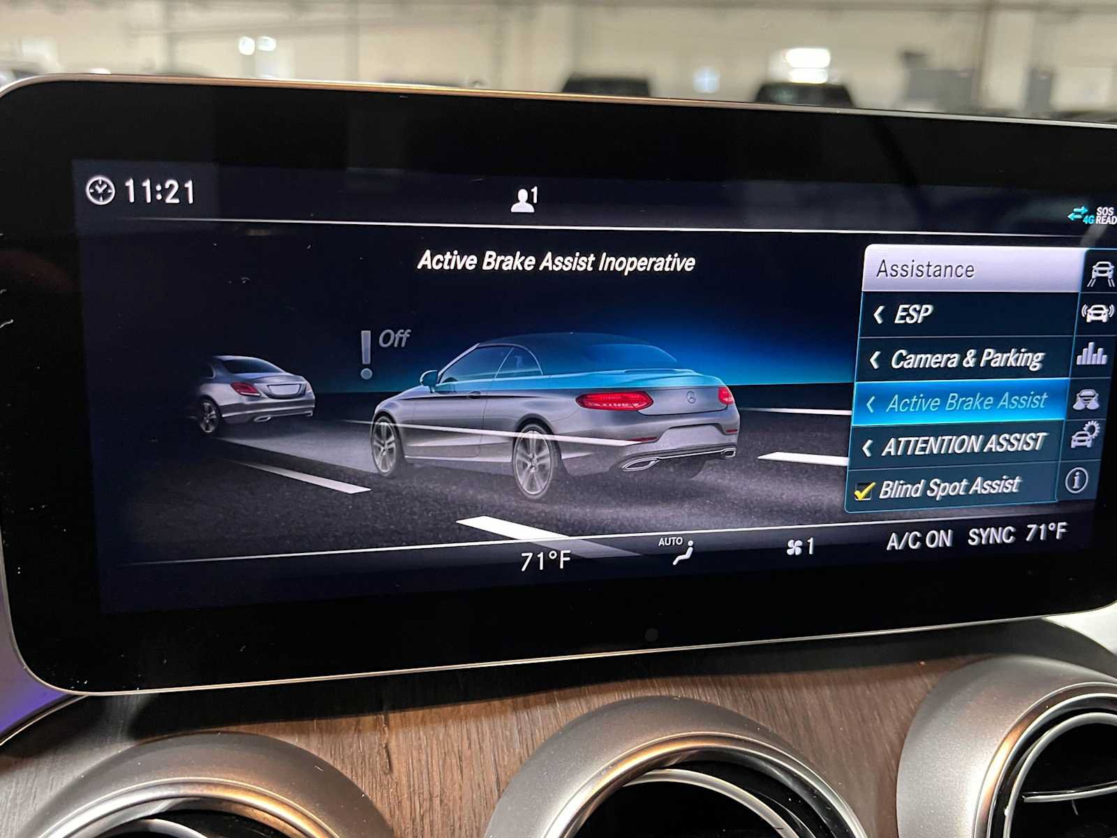 Used 2023 Mercedes-Benz C 300 4MATIC Cabriolet image 36
