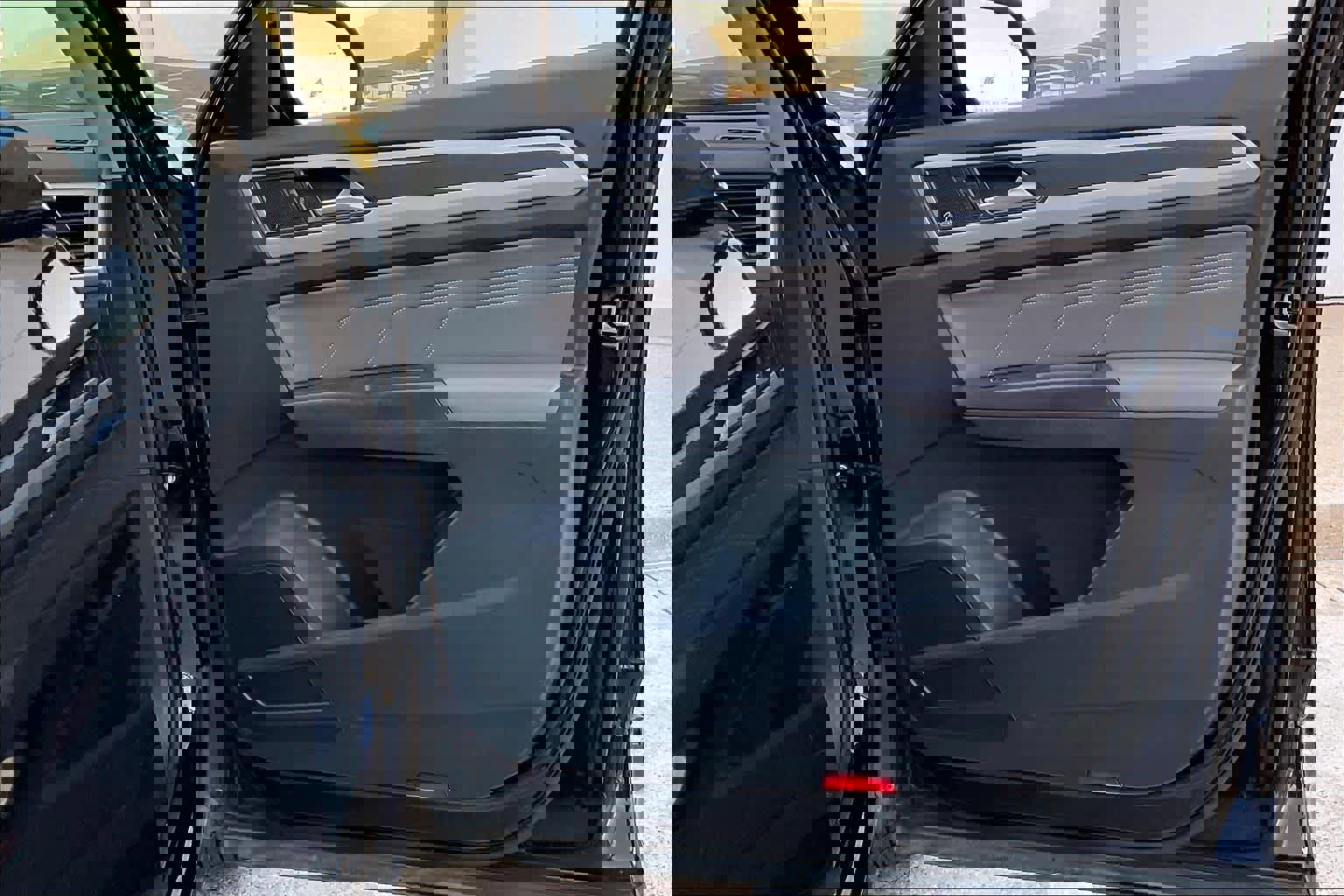 Used 2022 Volkswagen Atlas SEL Premium image 23