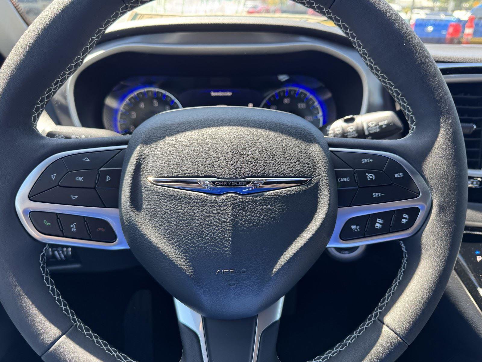 New 2025 Chrysler Voyager LX FWD image 21