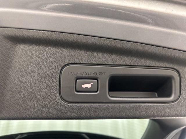 Used 2025 Acura MDX A-Spec image 35