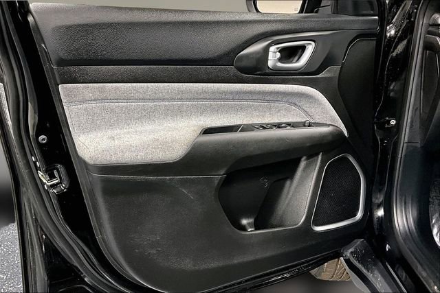 Used 2024 Jeep Compass Latitude image 19