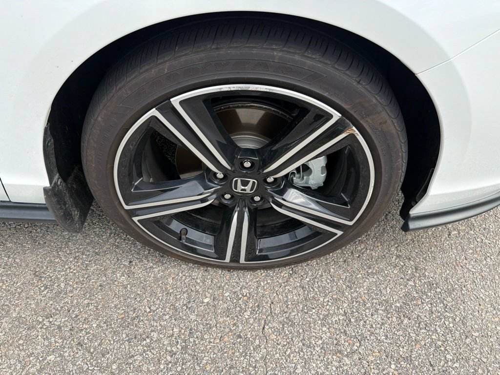 Used 2024 Honda Accord Sport image 10