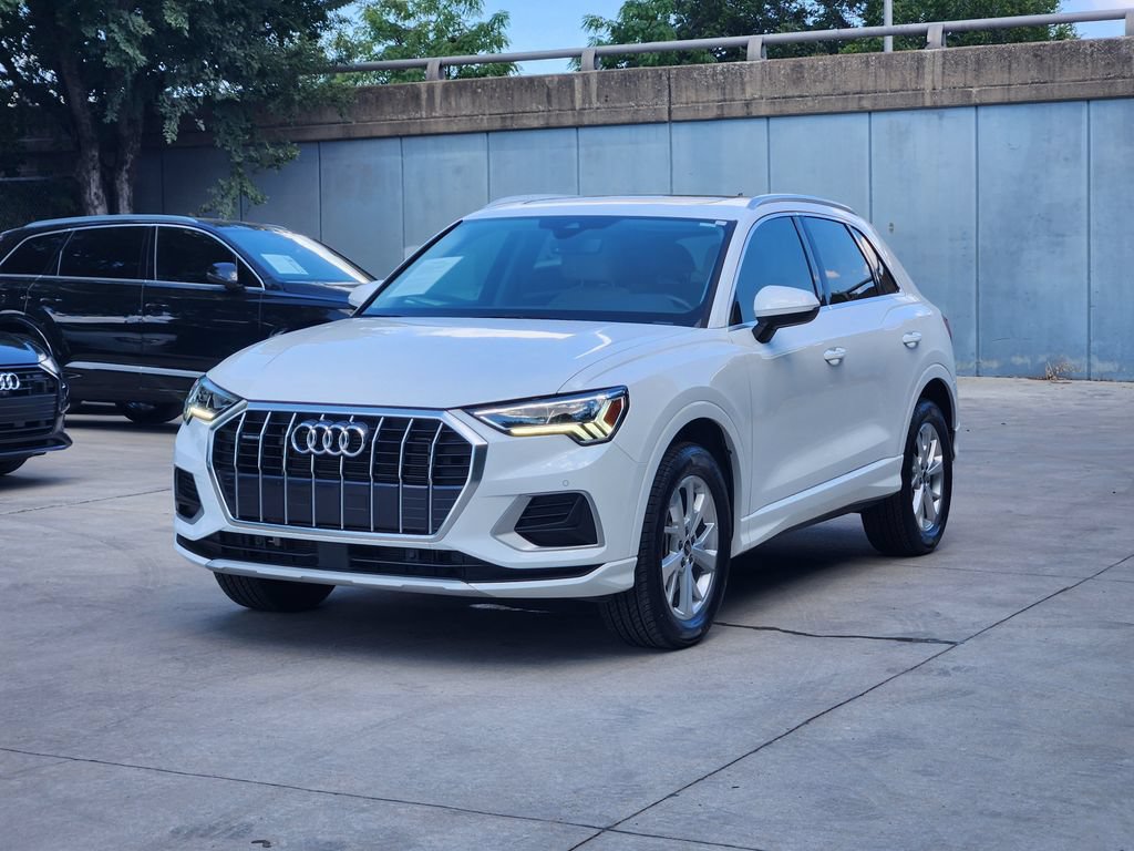 Certified 2024 Audi Q3 2.0T Premium w/ Convenience Package AWD/4WD image 6