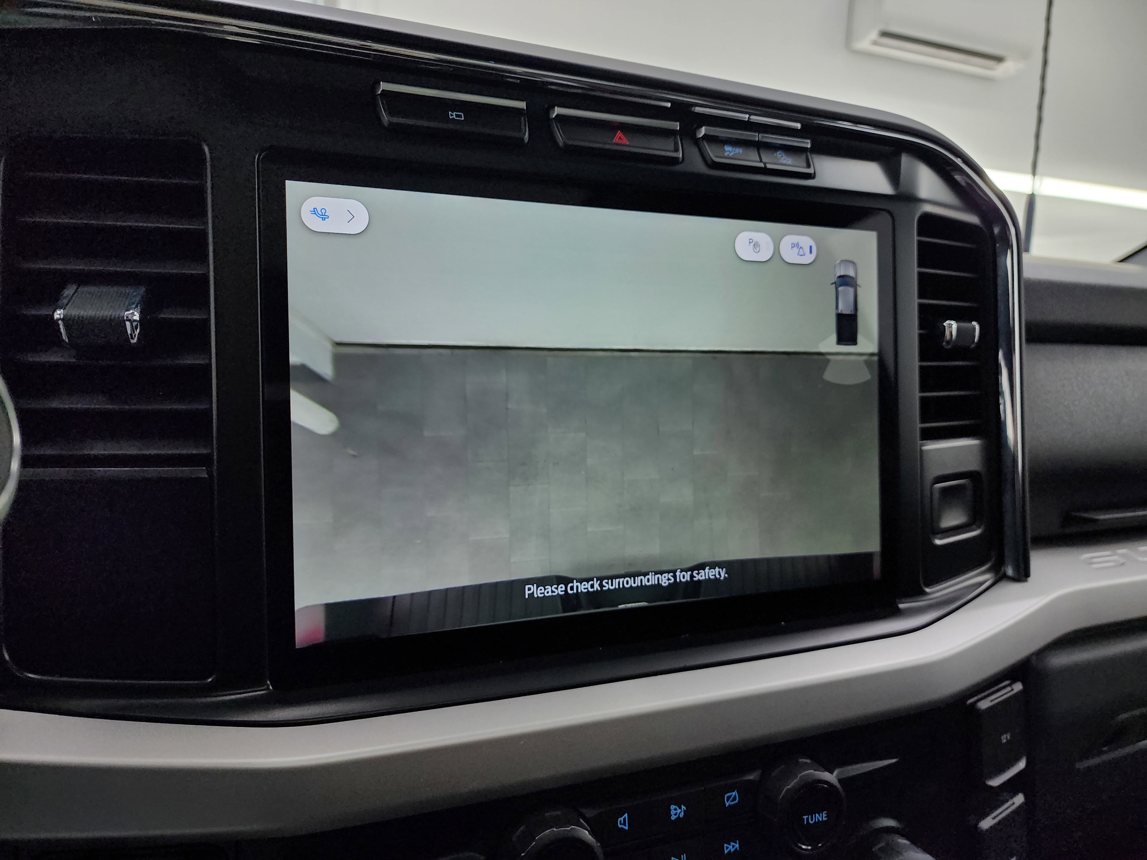 Used 2023 Ford F350 XLT w/ Tremor Off-Road Package image 21