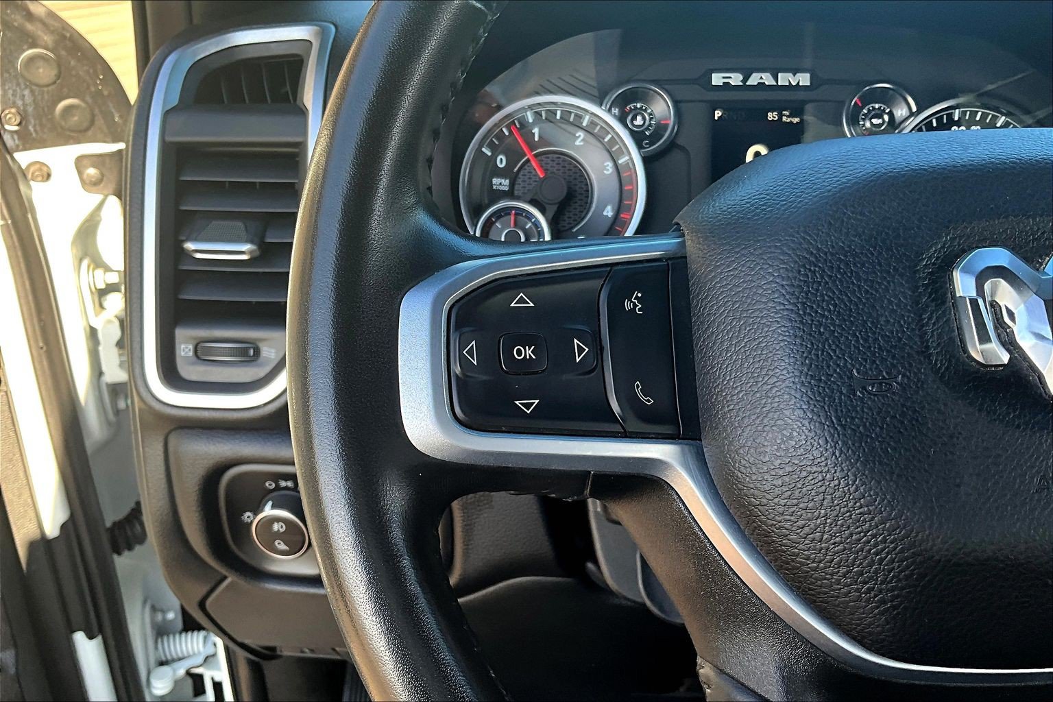 Used 2024 RAM 2500 Big Horn w/ Off Road Package AWD/4WD image 13