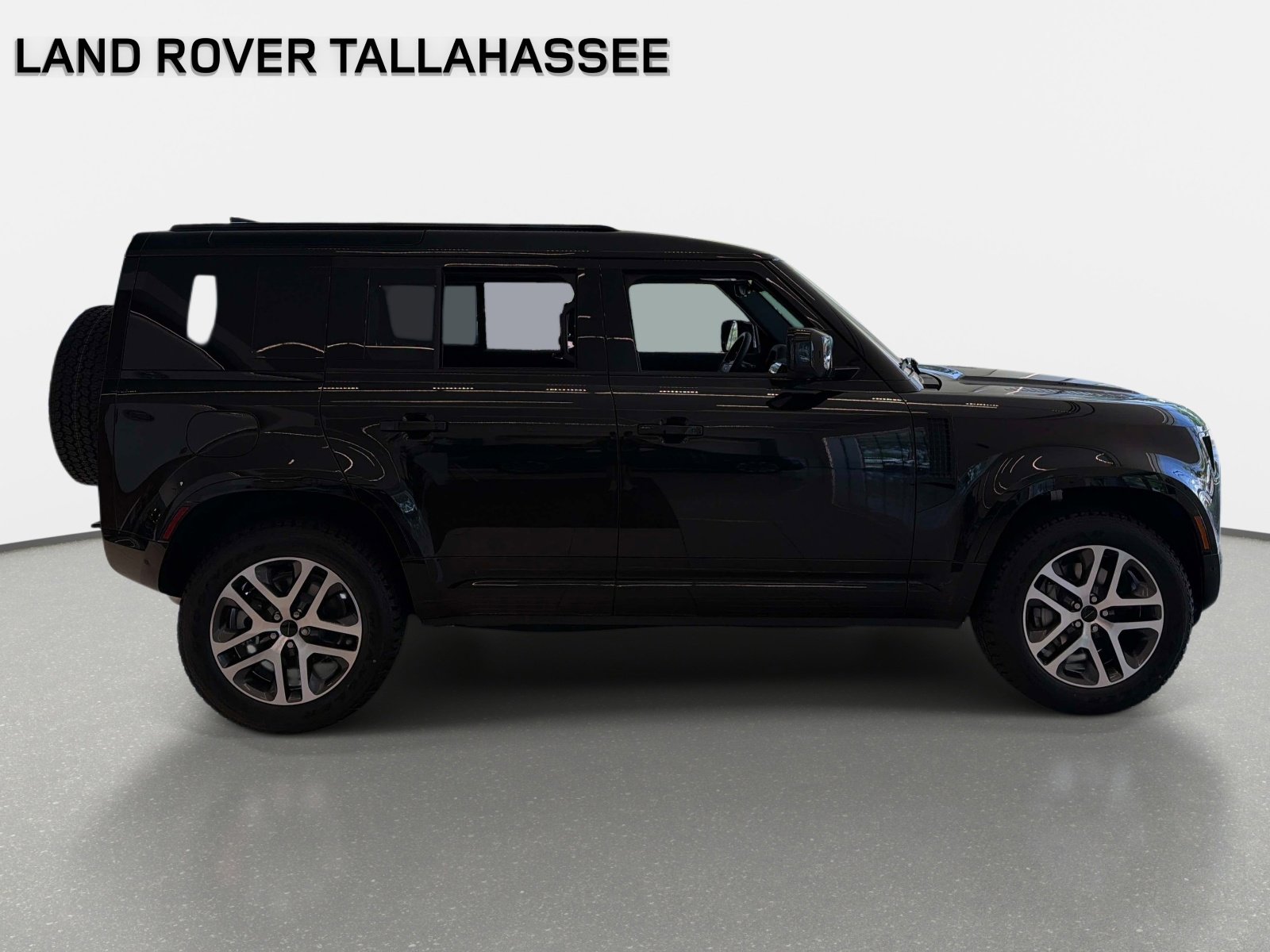 New 2026 Land Rover Defender 110 X-Dynamic SE image 4