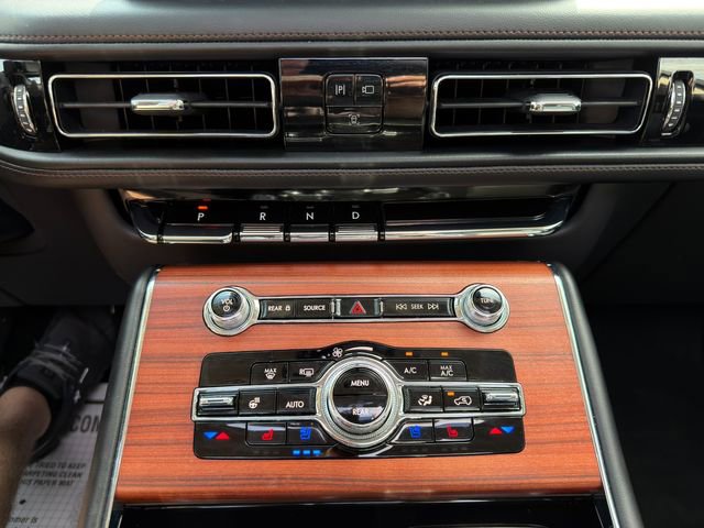 Used 2024 Lincoln Aviator Reserve w/ Equipment Group 201A AWD/4WD image 40