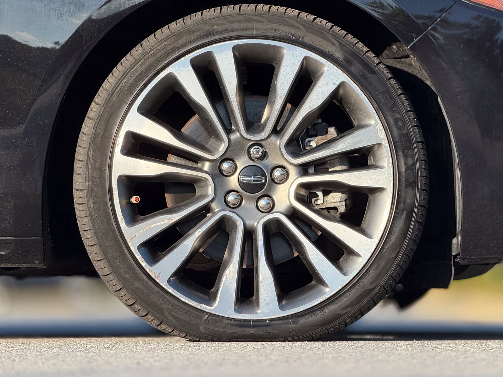 Used 2020 Lincoln Continental AWD w/ Premium Package image 19