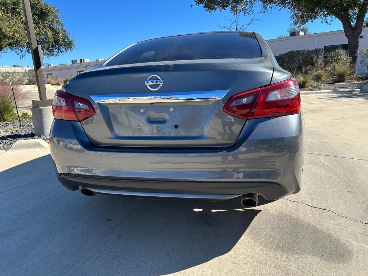 Used 2018 Nissan Altima 2.5 S w/ S Convenience Package image 13