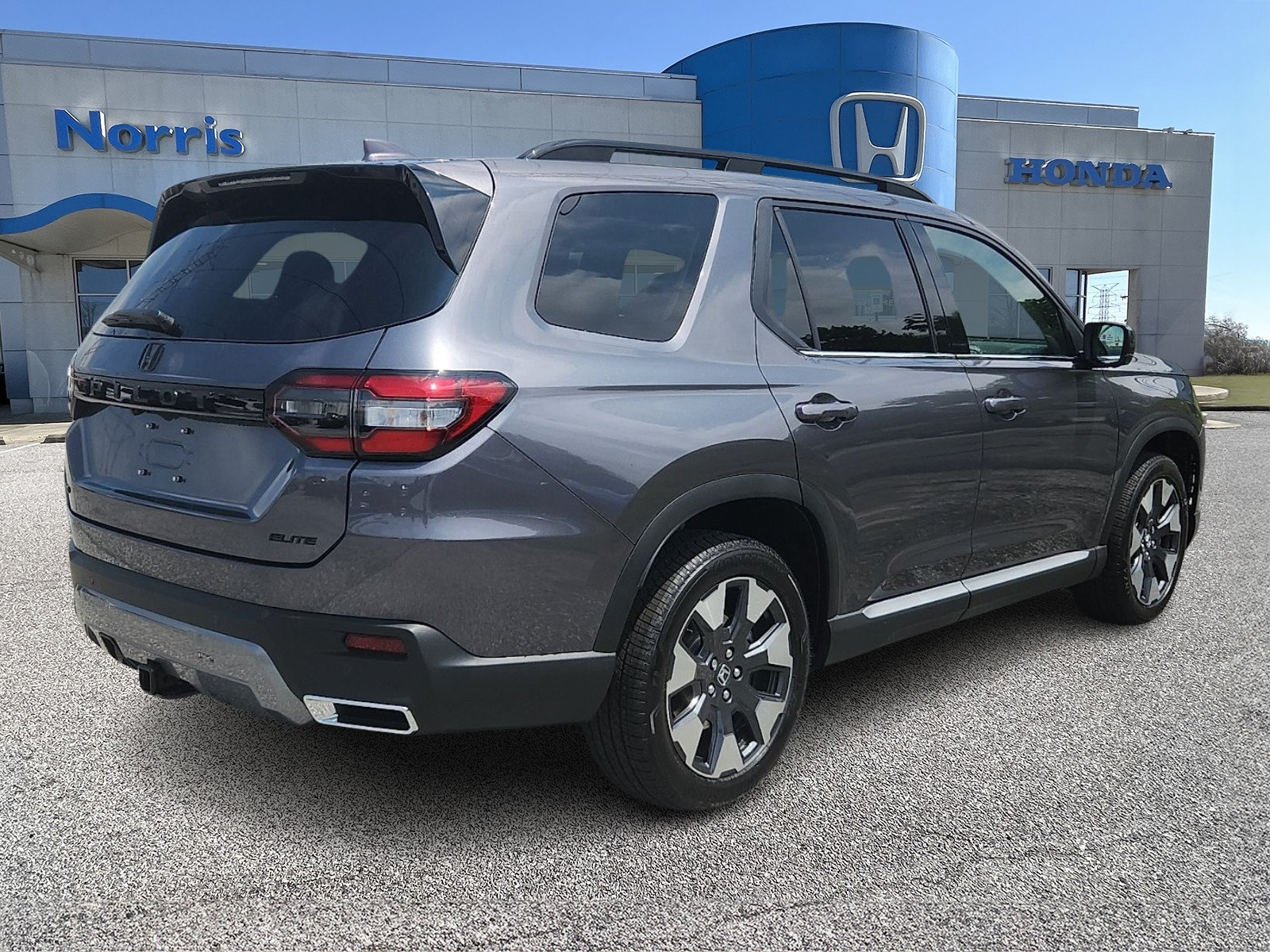New 2026 Honda Pilot Elite image 4