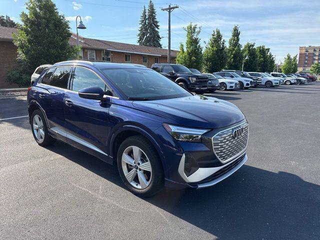 Used 2023 Audi Q4 e-tron Premium w/ Convenience Package AWD/4WD image 8