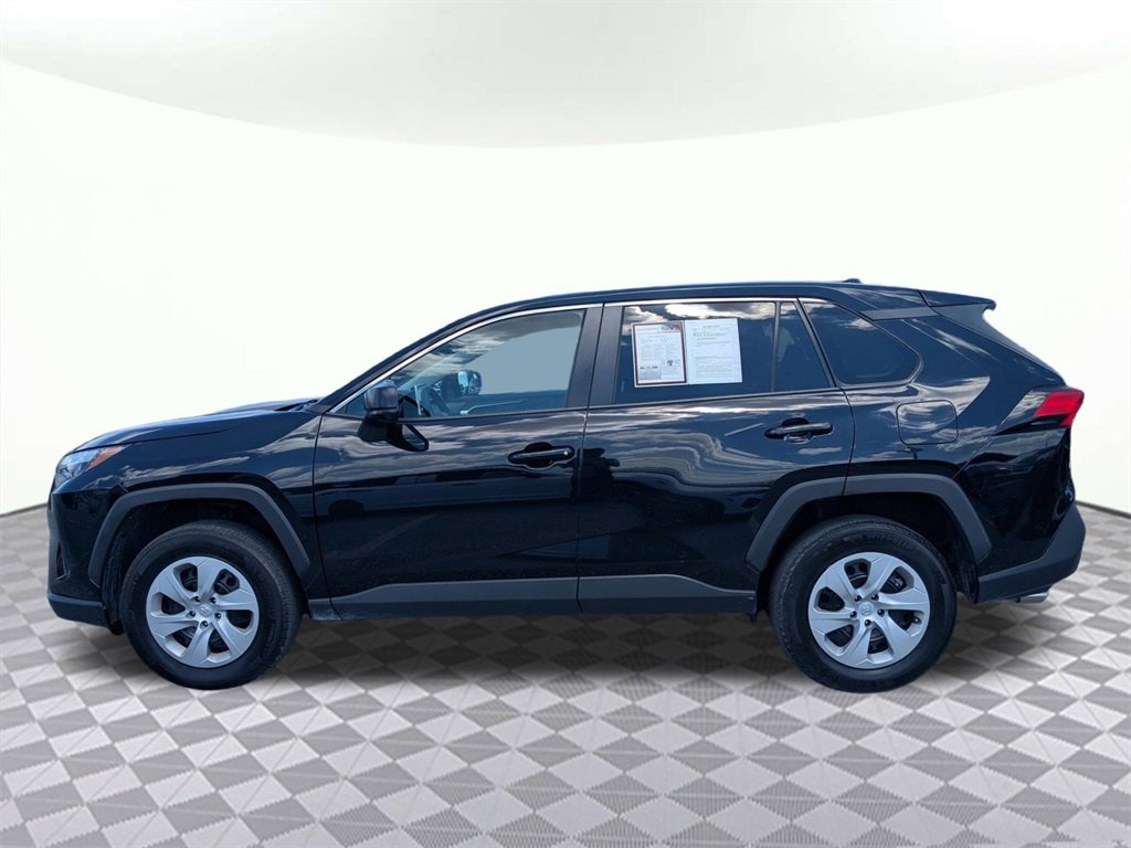 Used 2024 Toyota RAV4 LE image 6