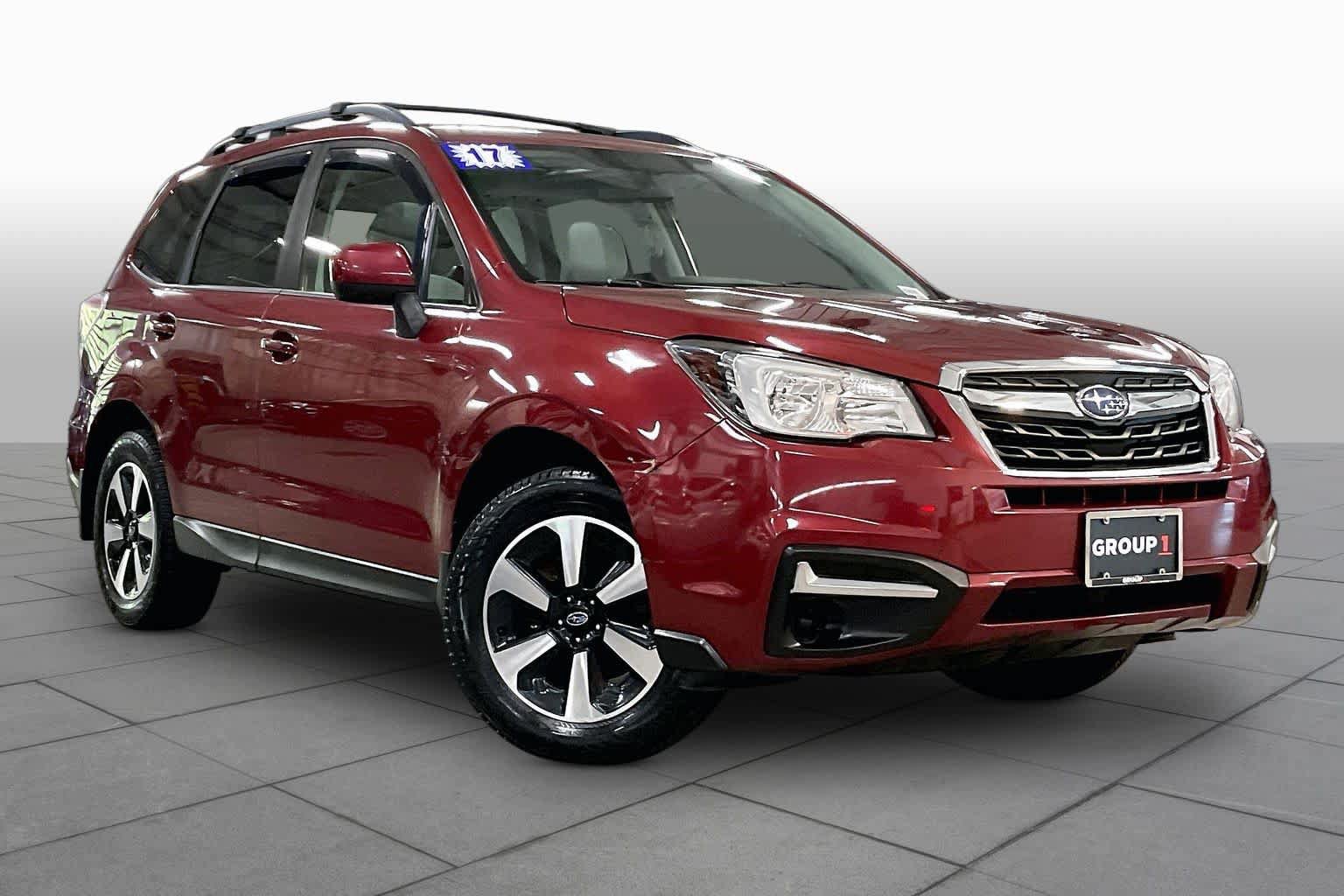 Used 2017 Subaru Forester 2.5i Premium AWD/4WD image 3