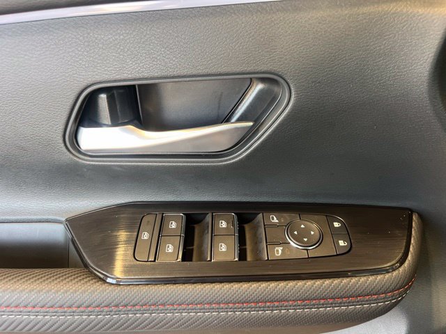 Certified 2025 Nissan Kicks SR AWD/4WD image 11