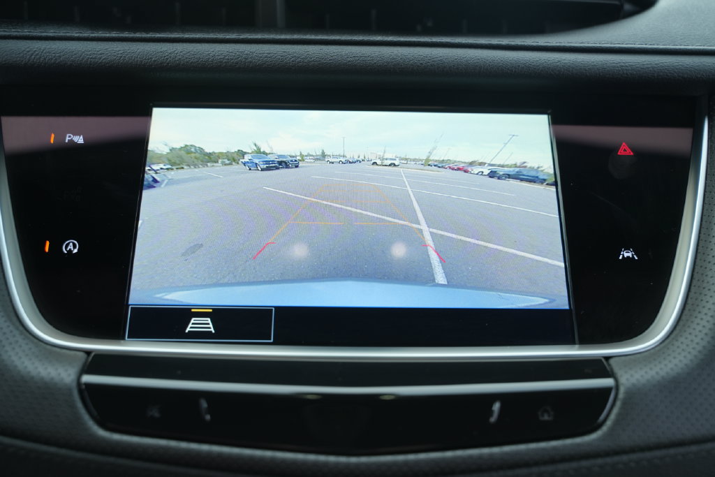 Used 2024 Cadillac XT6 Luxury AWD/4WD image 30