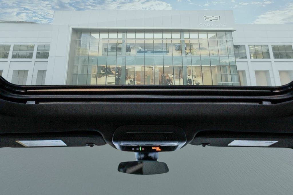 New 2025 Cadillac XT6 Sport AWD/4WD image 24