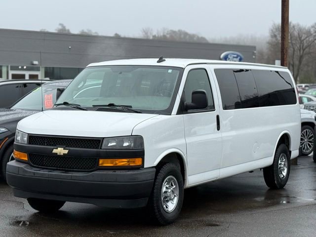 Used 2019 Chevrolet Express 3500 LS image 32