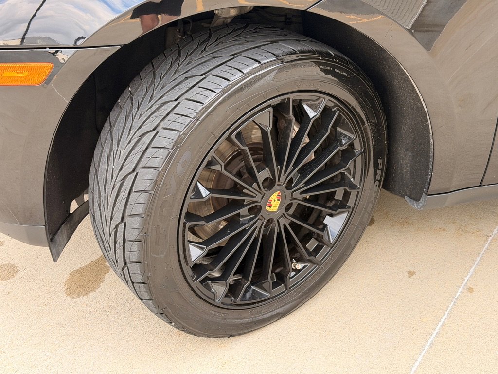 Used 2018 Porsche Macan AWD/4WD image 10