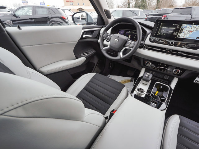 New 2026 Mitsubishi Outlander SE AWD/4WD image 48