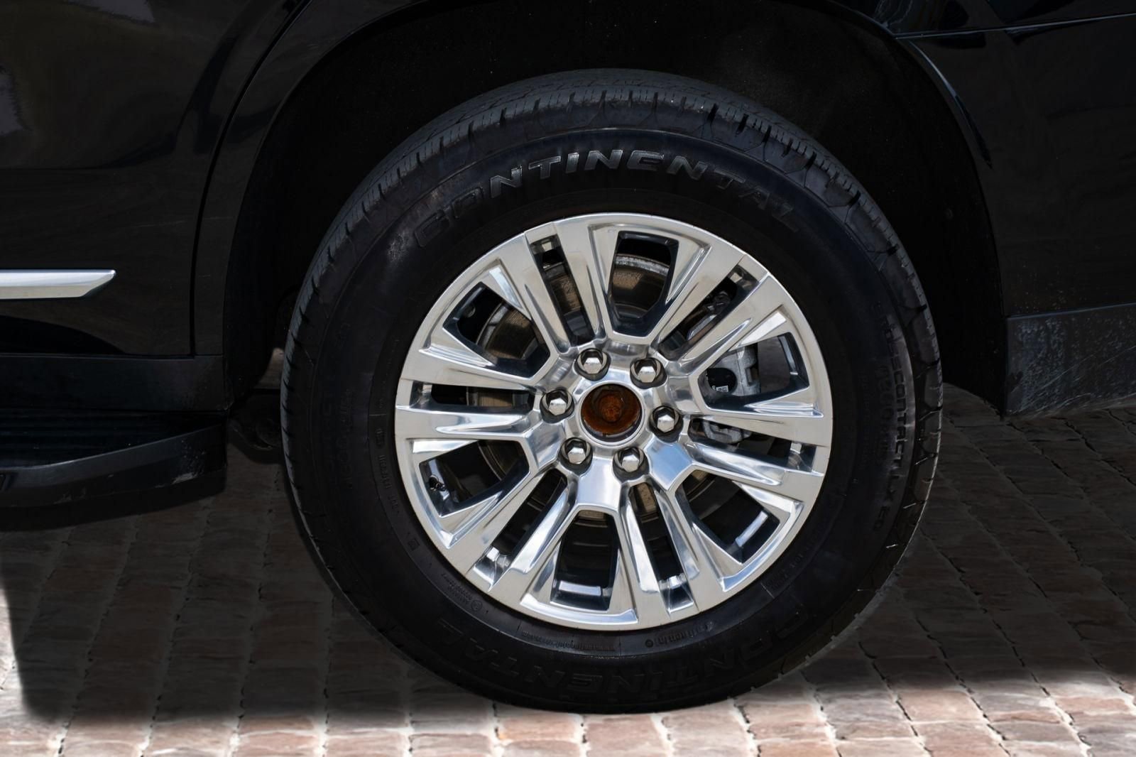 Used 2025 GMC Yukon Denali AWD/4WD image 40