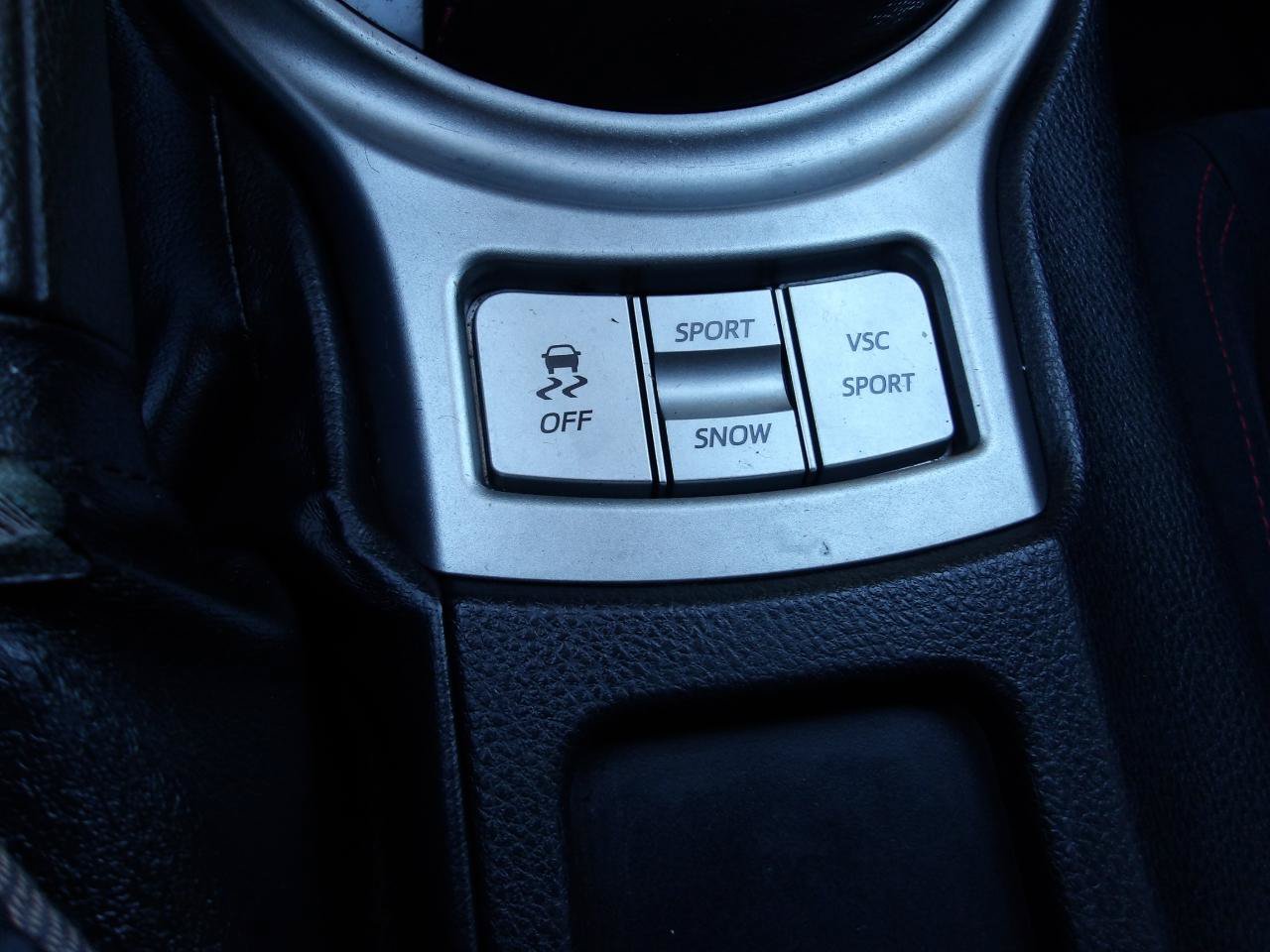 Used 2014 Scion FR-S RWD image 17