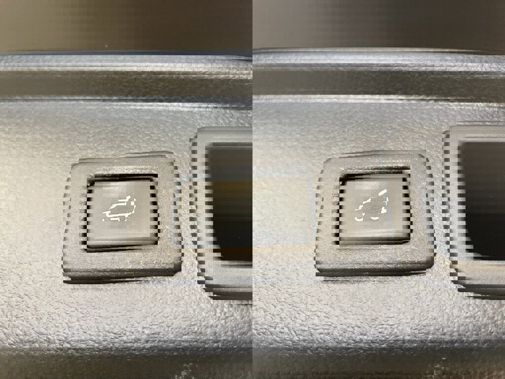 Used 2016 Subaru Forester 2.0XT Touring w/ Eyesight & Navigation System image 34