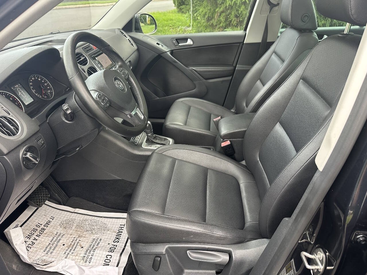 Used 2011 Volkswagen Tiguan SE AWD/4WD image 10