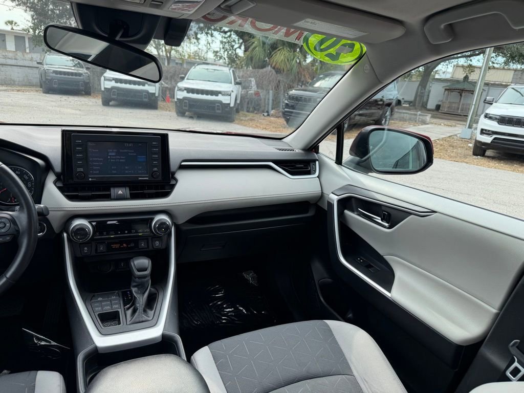 Used 2020 Toyota RAV4 XLE w/ Convenience Package image 35