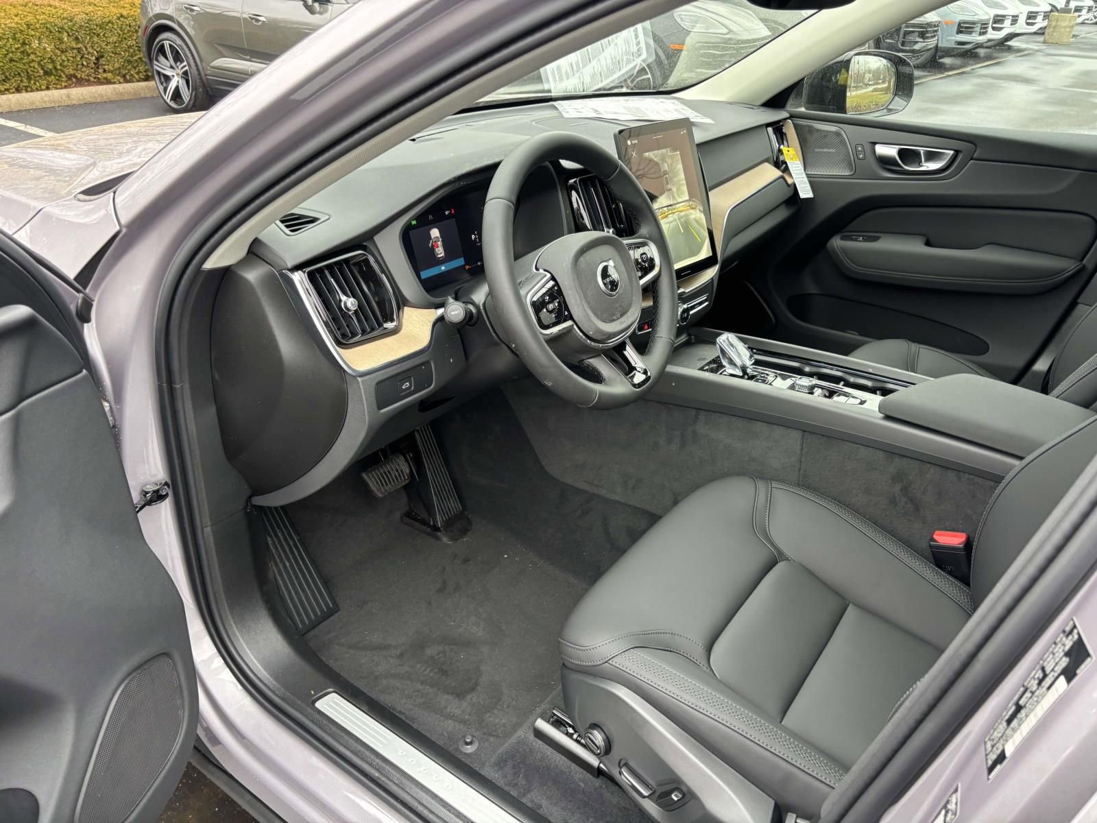 New 2026 Volvo XC60 B5 Plus AWD/4WD image 23