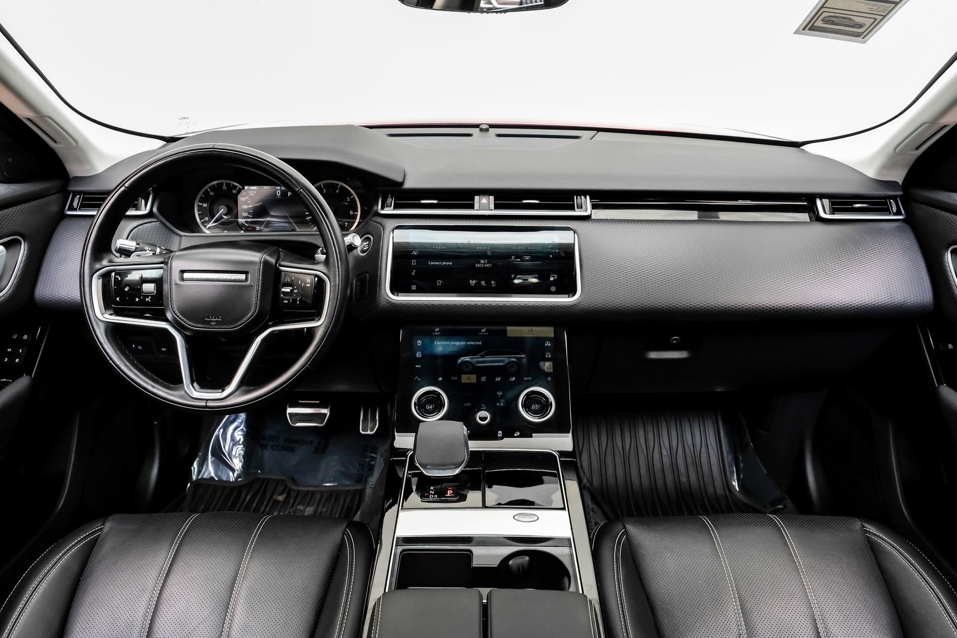 Used 2023 Land Rover Range Rover Velar R-Dynamic S image 19