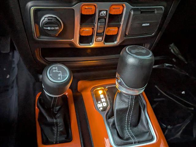 Used 2024 Jeep Wrangler Sahara w/ Technology Group image 11