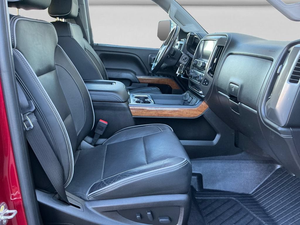 Used 2019 Chevrolet Silverado 2500 High Country w/ Duramax Plus Package AWD/4WD image 15